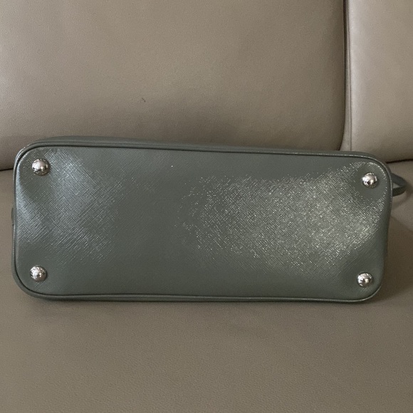 Prada shoulder/bodycross bag - Picture 2 of 4